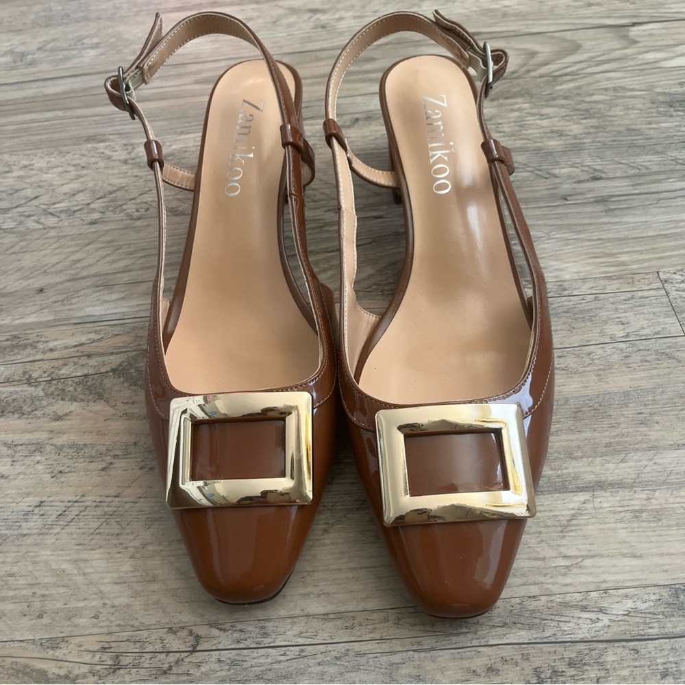 Zamikoo Cognac Block Heel Slingback Pumps Heels 2” Square Toe Gold Buckle 10.5